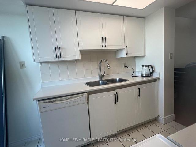 1207 - 10 Malta Ave, Condo with 2 bedrooms, 2 bathrooms and 1 parking in Brampton ON | Image 33