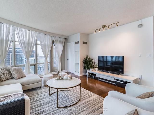 1509 - 35 Mariner Terr, Condo with 2 bedrooms, 2 bathrooms and 1 parking in Toronto ON | Image 6