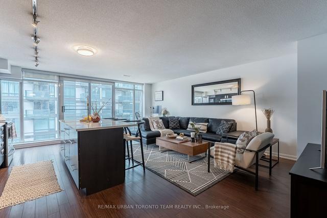 511 - 205 Frederick St, Condo with 2 bedrooms, 1 bathrooms and 1 parking in Toronto ON | Image 2