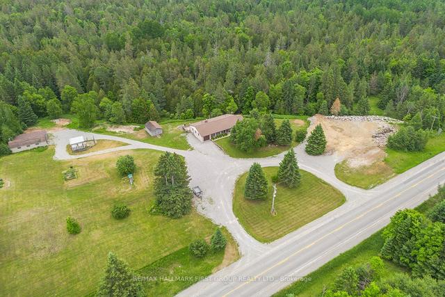 3310 County Rd 121, House detached with 3 bedrooms, 3 bathrooms and 15 parking in Trent Lakes ON | Image 1