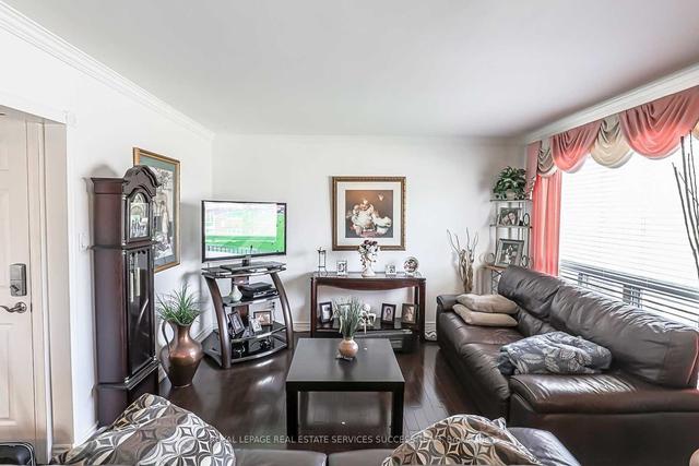 MAIN - 436 Fernleigh Cir S, House detached with 3 bedrooms, 1 bathrooms and 3 parking in Richmond Hill ON | Image 6