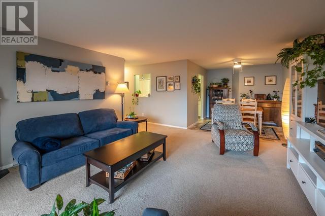 204 - 8700 Jubilee Rd E, Condo with 2 bedrooms, 2 bathrooms and 1 parking in Summerland BC | Image 3