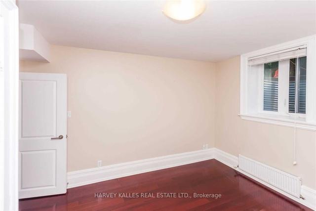 MAIN - 306 Spadina Rd, House detached with 2 bedrooms, 1 bathrooms and 1 parking in Toronto ON | Image 13