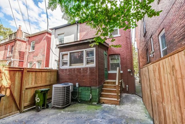 90 Beverley St, House semidetached with 5 bedrooms, 2 bathrooms and 0 parking in Toronto ON | Image 31
