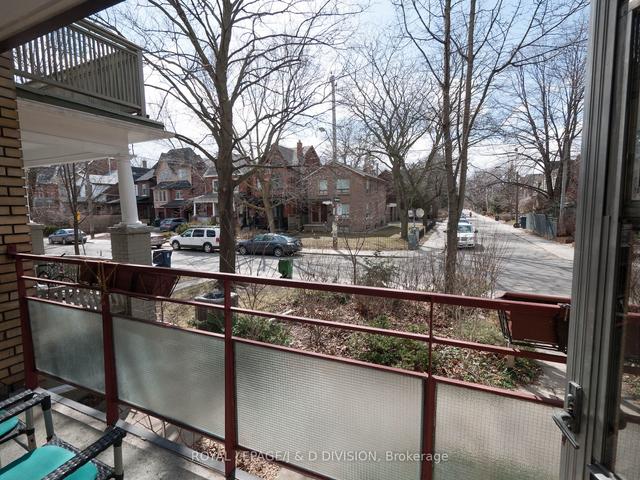 MAIN - 103 Macdonell Ave, House detached with 2 bedrooms, 1 bathrooms and 1 parking in Toronto ON | Image 3