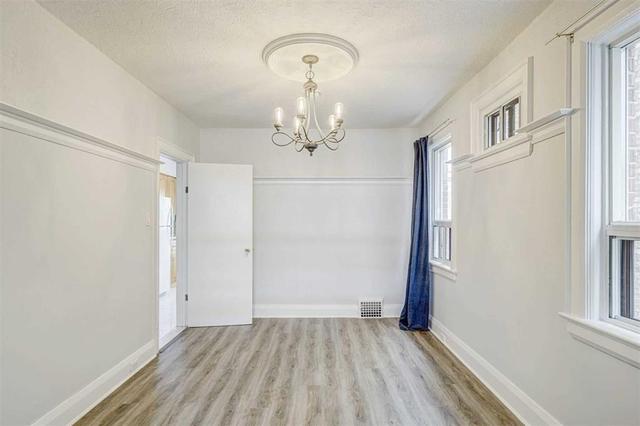 MAIN - 1822 Dufferin St, House detached with 2 bedrooms, 1 bathrooms and 0 parking in Toronto ON | Image 2