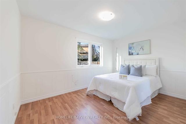 MAIN - 107 Septonne Ave, House semidetached with 3 bedrooms, 1 bathrooms and 2 parking in Newmarket ON | Image 3