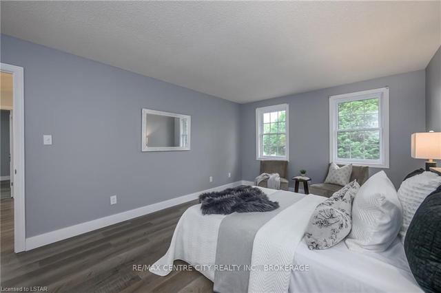 10 Mountainview Cres, House detached with 4 bedrooms, 3 bathrooms and 4 parking in London ON | Image 22