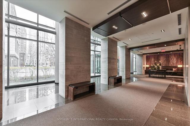 704 - 77 Charles St W, Condo with 2 bedrooms, 2 bathrooms and 2 parking in Toronto ON | Image 27