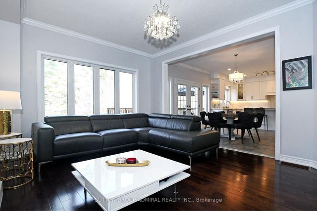 MAIN - 170 Art W Ave, House detached with 4 bedrooms, 4 bathrooms and 6 parking in Newmarket ON | Image 8