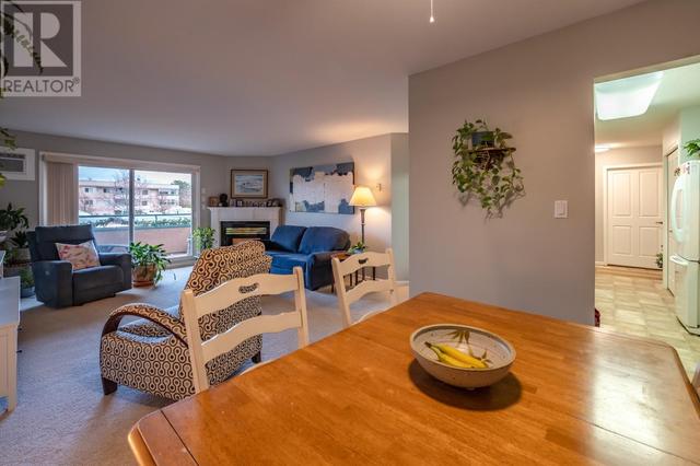 204 - 8700 Jubilee Rd E, Condo with 2 bedrooms, 2 bathrooms and 1 parking in Summerland BC | Image 6