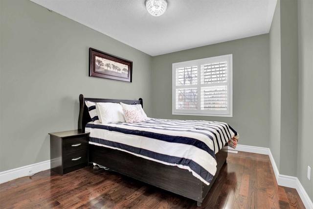 90 Buick Blvd, House detached with 4 bedrooms, 4 bathrooms and 6 parking in Brampton ON | Image 20