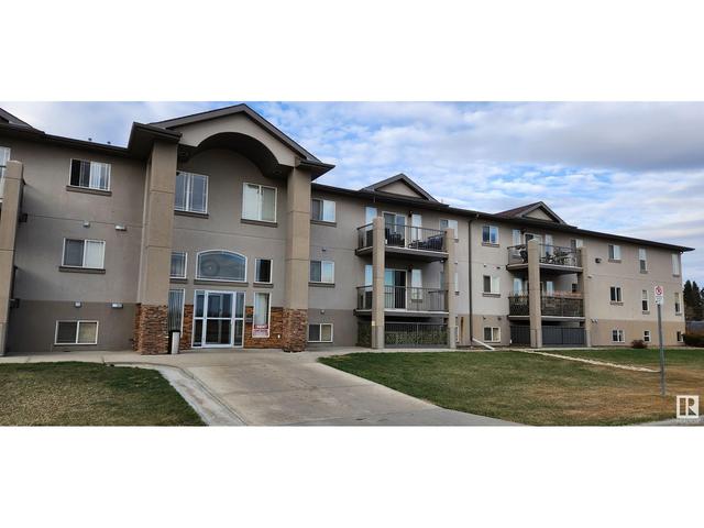 211 - 5204 52 Ave, Condo with 2 bedrooms, 2 bathrooms and null parking in Tofield AB | Image 1