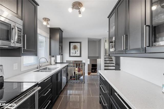 51 Killdeer Cres, House detached with 4 bedrooms, 2 bathrooms and 6 parking in Bracebridge ON | Image 6