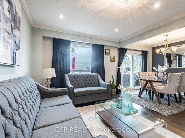 2456 Brasilia Cir, House semidetached with 3 bedrooms, 3 bathrooms and 3 parking in Mississauga ON | Image 12