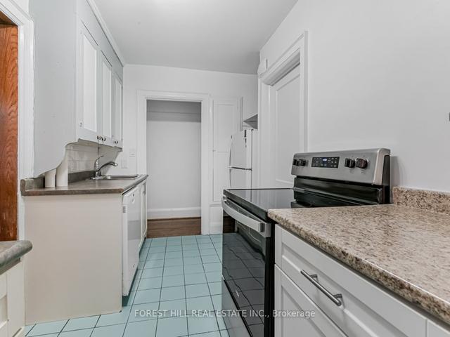 MAIN - 27 Scarboro Beach Blvd, House semidetached with 2 bedrooms, 1 bathrooms and 0 parking in Toronto ON | Image 7