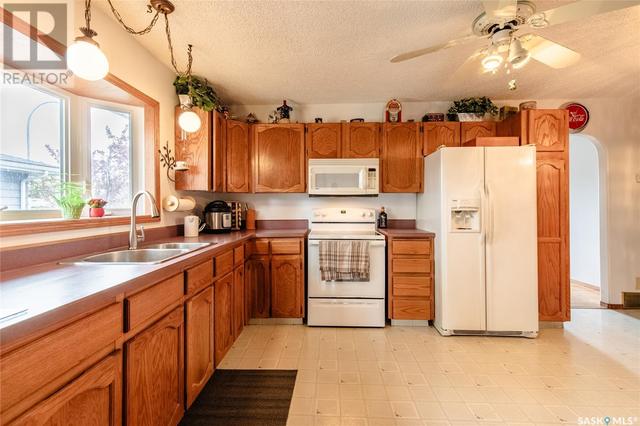 1144 Caribou St W, House detached with 3 bedrooms, 2 bathrooms and null parking in Moose Jaw SK | Image 21