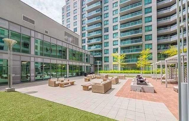 909 - 25 Lower Simcoe St, Condo with 2 bedrooms, 2 bathrooms and 0 parking in Toronto ON | Image 6