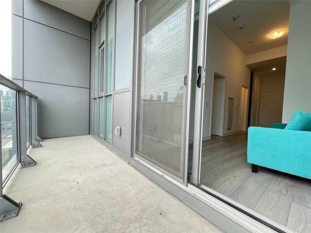 909 - 120 Parliament St, Condo with 1 bedrooms, 1 bathrooms and 0 parking in Toronto ON | Image 2