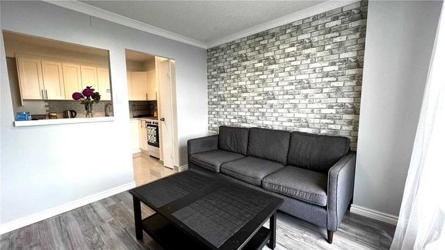 909 - 4645 Jane St, Condo with 2 bedrooms, 1 bathrooms and 1 parking in North York ON | Image 12