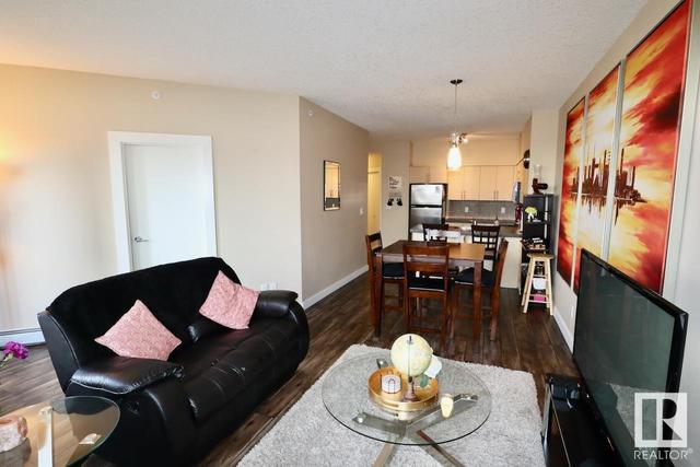 904 - 104 St, Condo with 2 bedrooms, 2 bathrooms and null parking in Edmonton AB | Image 8