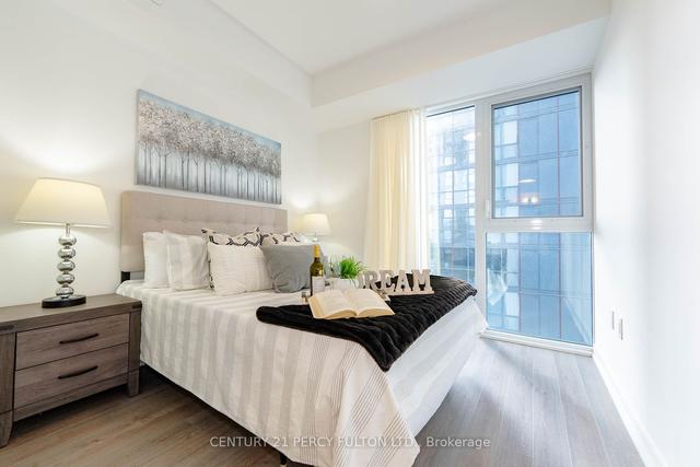 1809 - 357 King St W, Condo with 3 bedrooms, 2 bathrooms and 0 parking in Toronto ON | Image 16
