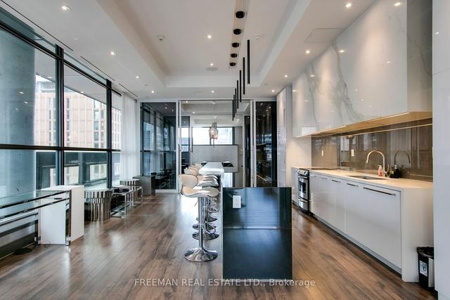 4011 - 290 Adelaide St W, Condo with 1 bedrooms, 1 bathrooms and 1 parking in Toronto ON | Image 26