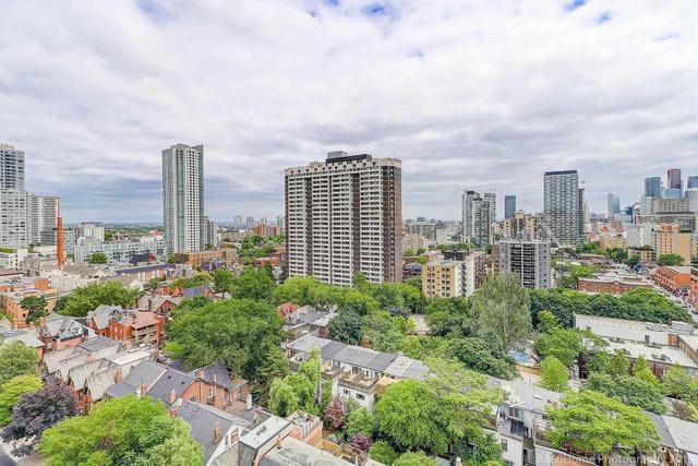 PH03 - 86 Gloucester St, Condo with 2 bedrooms, 2 bathrooms and 2 parking in Toronto ON | Image 1