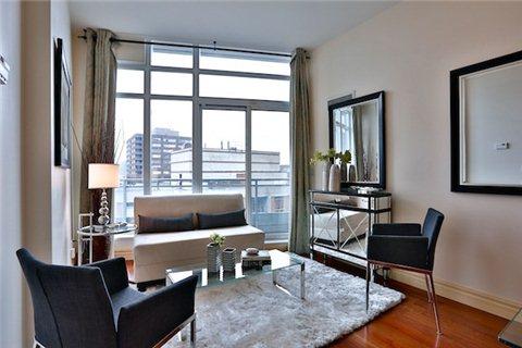PH209 - 8 Scollard St, Condo with 2 bedrooms, 2 bathrooms and 1 parking in Toronto ON | Image 2