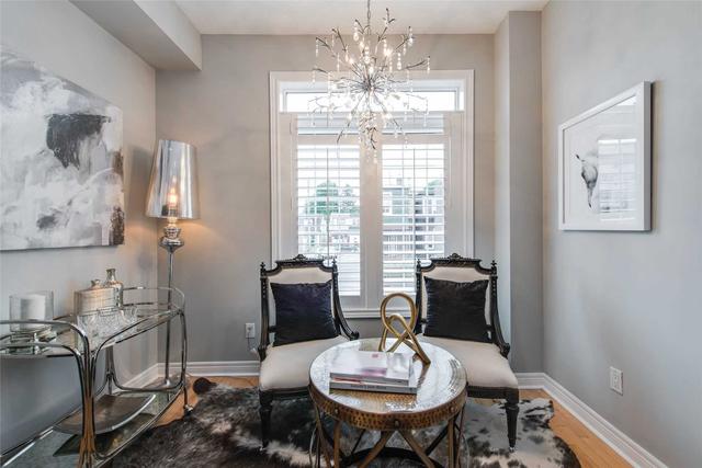 MAIN - 307B Coxwell Ave, House attached with 3 bedrooms, 1 bathrooms and 1 parking in Toronto ON | Image 9