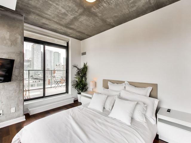 PH04 - 32 Camden St, Condo with 2 bedrooms, 2 bathrooms and 1 parking in Toronto ON | Image 17