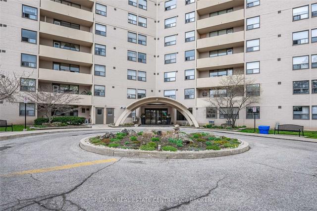909 - 700 Dynes Rd, Condo with 2 bedrooms, 2 bathrooms and 1 parking in Burlington ON | Image 15