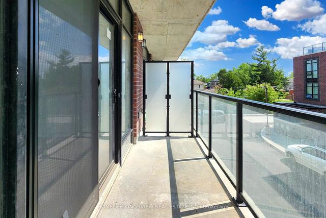 TH7 - 861 Sheppard Ave W, Townhouse with 2 bedrooms, 3 bathrooms and 1 parking in Toronto ON | Image 4