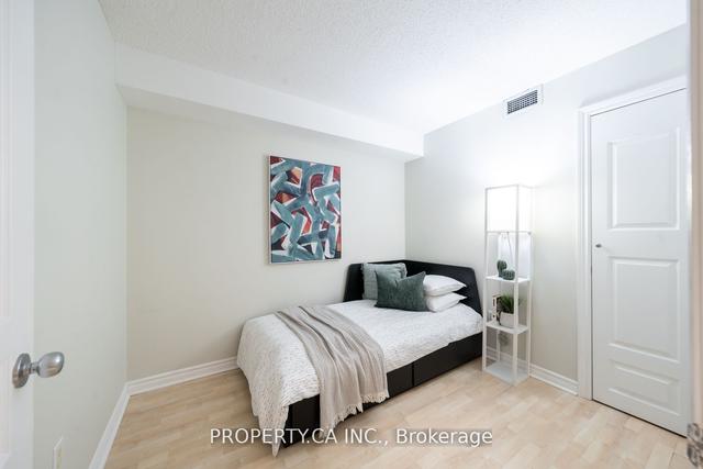 305 - 801 Bay St, Condo with 1 bedrooms, 2 bathrooms and 1 parking in Toronto ON | Image 11