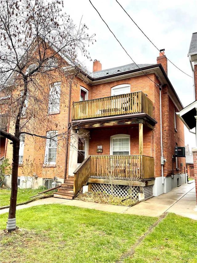 MAIN - 369 St Clarens Ave, House semidetached with 2 bedrooms, 1 bathrooms and 1 parking in Toronto ON | Image 1