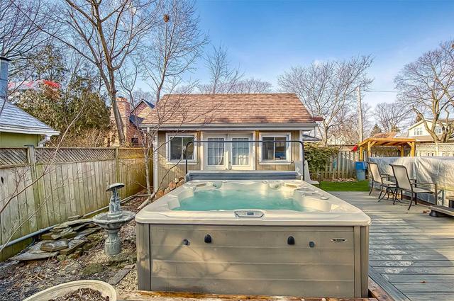 9 Heslop Dr, House detached with 2 bedrooms, 1 bathrooms and 3 parking in Etobicoke ON | Image 24