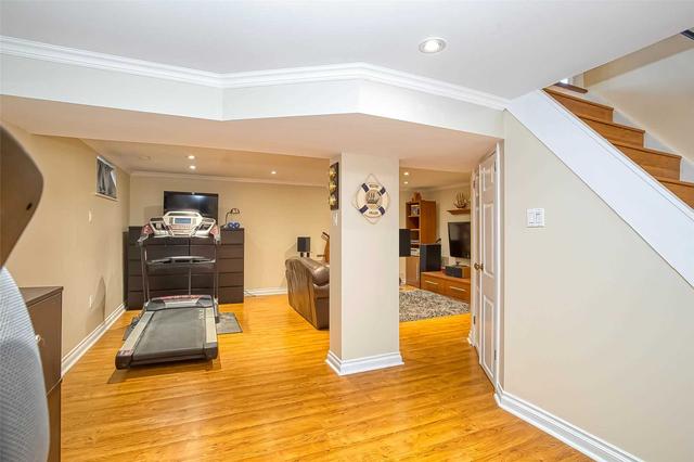 9 Heslop Dr, House detached with 2 bedrooms, 1 bathrooms and 3 parking in Etobicoke ON | Image 14