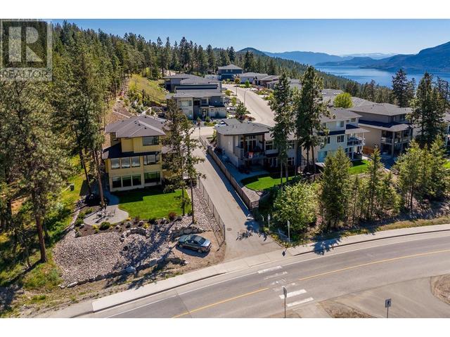 9142 Heritage Dr, House detached with 6 bedrooms, 2 bathrooms and 6 parking in Lake Country BC | Image 45