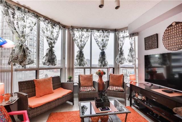 909 - 24 Hanover Rd, Condo with 2 bedrooms, 2 bathrooms and 2 parking in Brampton ON | Image 7