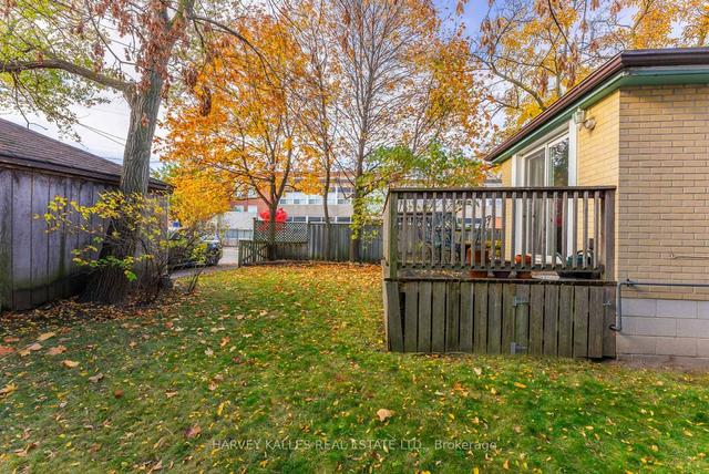 227 Ava Rd, House detached with 3 bedrooms, 2 bathrooms and 3 parking in York ON | Image 13