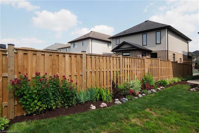 909 Eden Oak Crt, House detached with 3 bedrooms, 2 bathrooms and 4 parking in Kitchener ON | Image 41