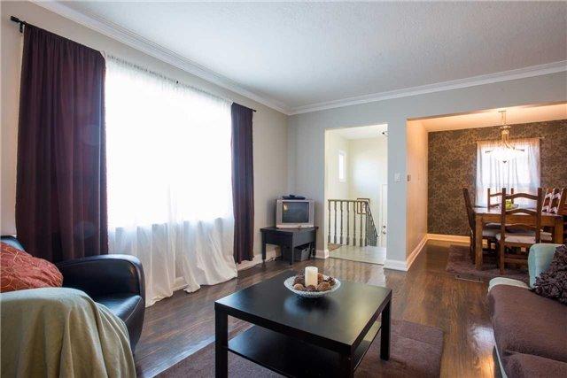 90 N Carson St, House detached with 3 bedrooms, 2 bathrooms and 3 parking in Etobicoke ON | Image 3