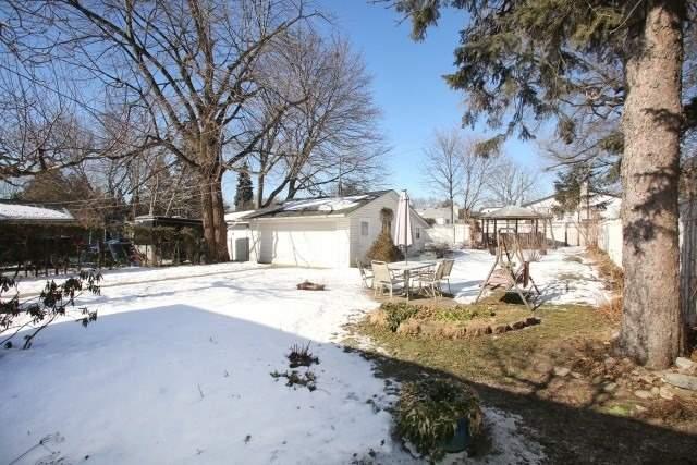 MAIN - 1267 St James Ave, House detached with 4 bedrooms, 2 bathrooms and 3 parking in Mississauga ON | Image 7