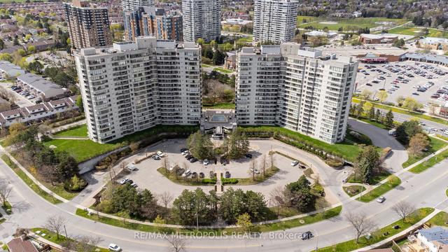 201 - 150 Alton Towers Cir, Condo with 2 bedrooms, 2 bathrooms and 1 parking in Scarborough ON | Image 1