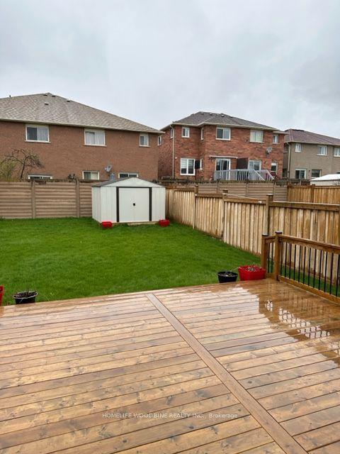 MAIN - 210 Ecclestone Dr, House detached with 4 bedrooms, 3 bathrooms and 1 parking in Brampton ON | Image 6