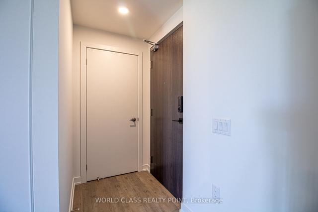 1007 - 56 Lakeside Ter, Condo with 2 bedrooms, 2 bathrooms and 1 parking in Barrie ON | Image 3