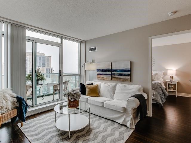 PH2 - 15 Michael Power Pl, Condo with 2 bedrooms, 2 bathrooms and 1 parking in Etobicoke ON | Image 4