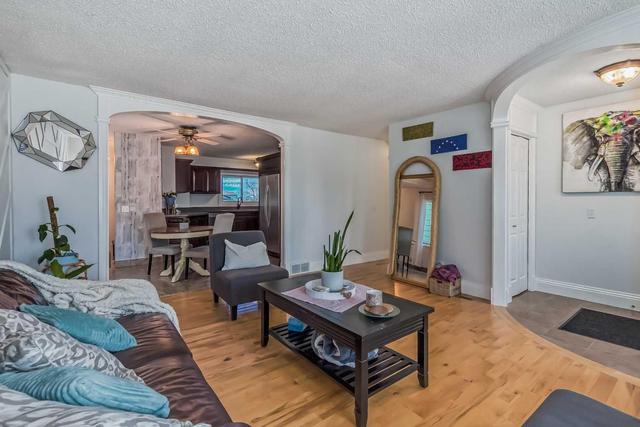 43 Berkley Rise Nw, House detached with 2 bedrooms, 2 bathrooms and 2 parking in Calgary AB | Image 7