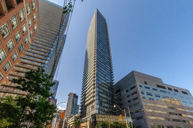 3105 - 832 Bay St, Condo with 2 bedrooms, 2 bathrooms and 1 parking in Toronto ON | Image 1