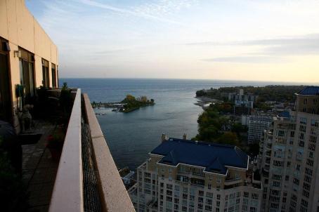 PH201 - 2269 Lake Shore Blvd W, Condo with 2 bedrooms, 2 bathrooms and 2 parking in Etobicoke ON | Image 3
